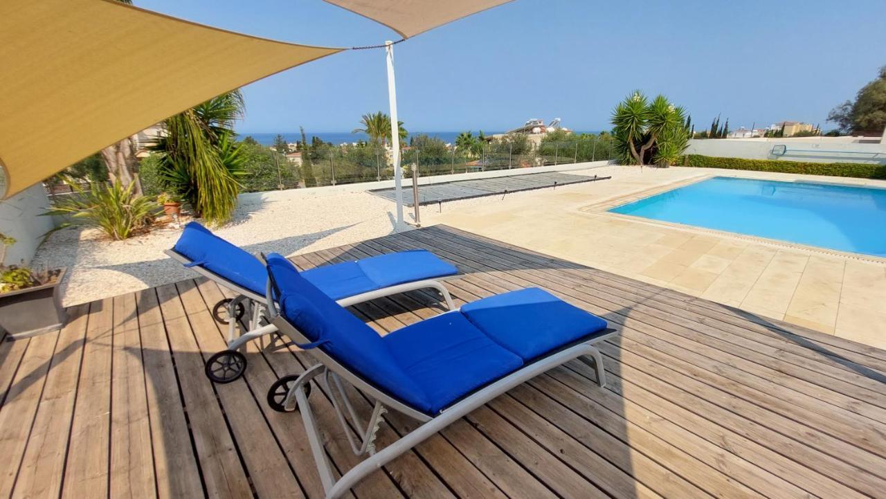Villa Verdi: Luxury Villa With Private Pool Péja Eksteriør bilde