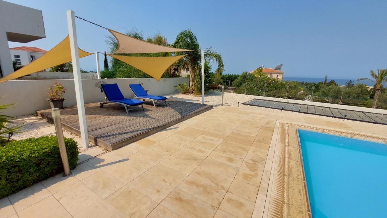 Villa Verdi: Luxury Villa With Private Pool Péja Eksteriør bilde