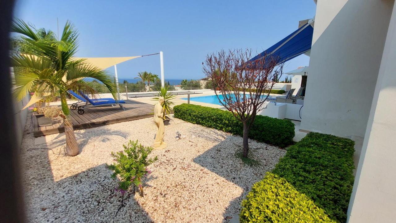 Villa Verdi: Luxury Villa With Private Pool Péja Eksteriør bilde