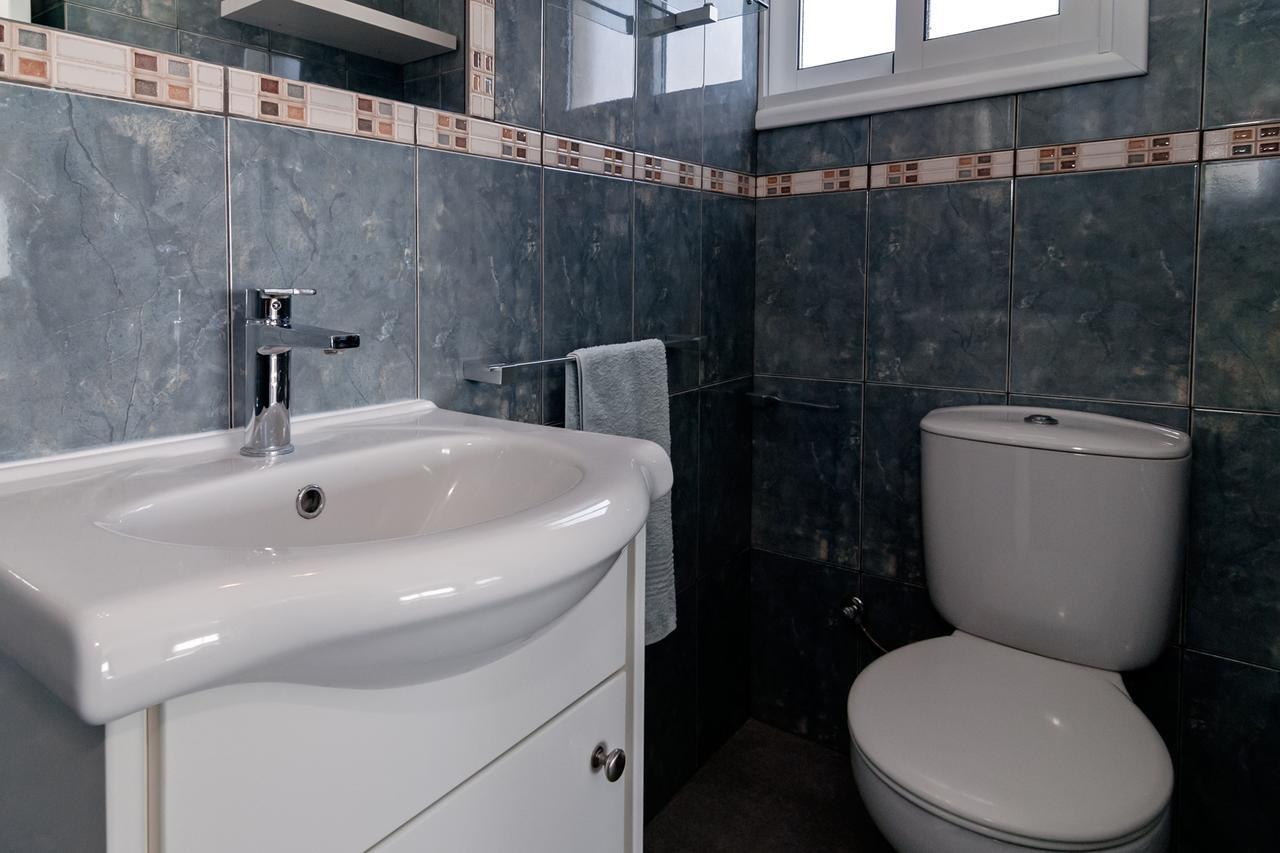 Villa Verdi: Luxury Villa With Private Pool Péja Eksteriør bilde